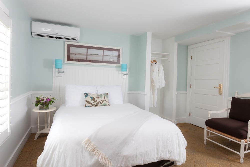 Vineyard Square Hotel And Suites エドガータウン エクステリア 写真