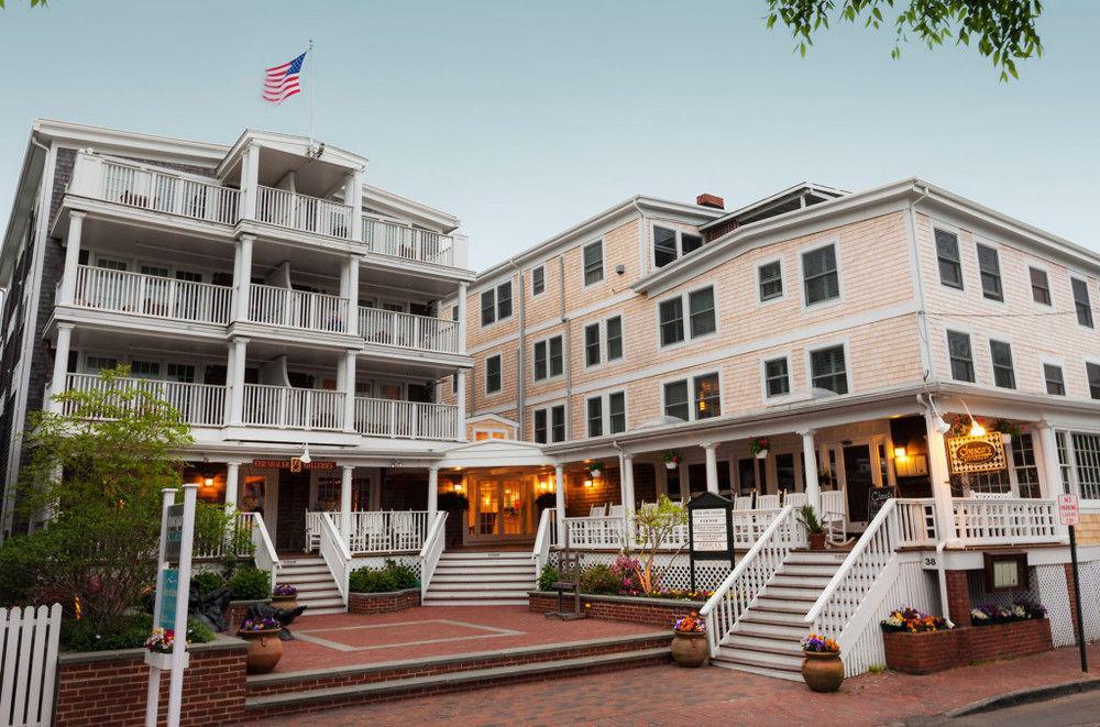 Vineyard Square Hotel And Suites エドガータウン エクステリア 写真